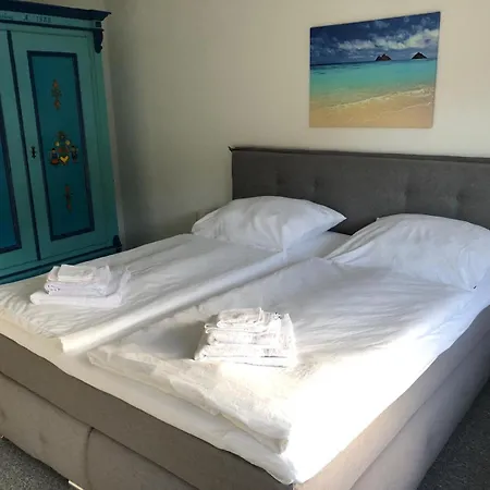 Wald Idyllika 公寓 *